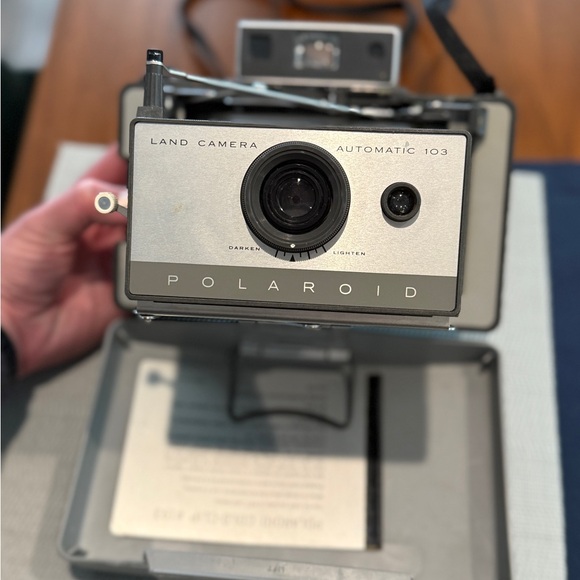 Polaroid Land Camera Automatic 103 w/original instructions and papers VINTAGE - Picture 1 of 3